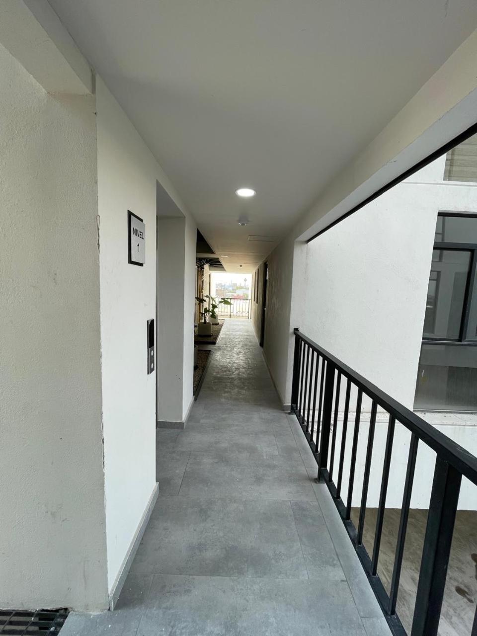 Depa Familiar Centrico Gdl Con Estacionamiento Apartman Guadalajara Kültér fotó